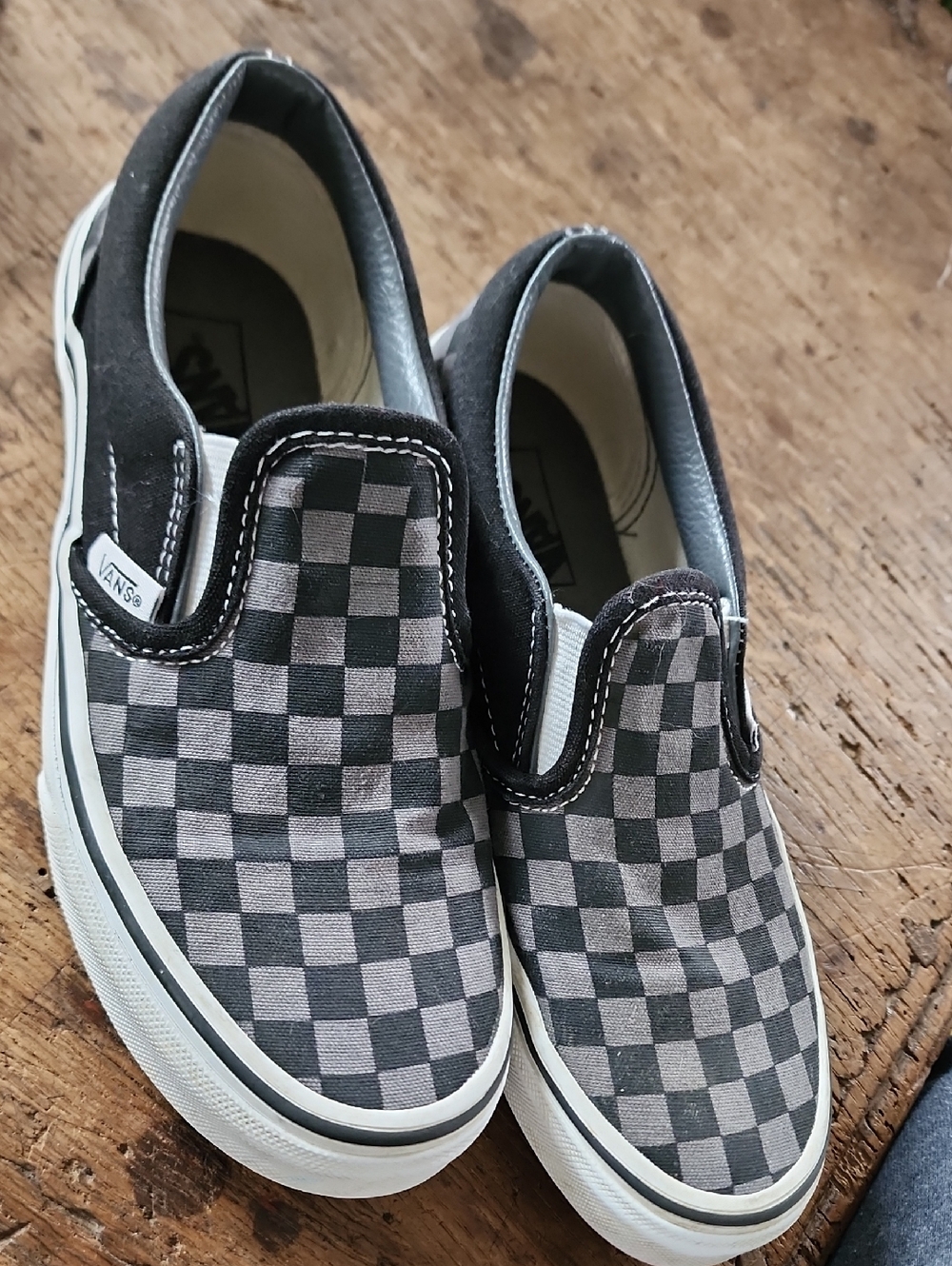 Unisex VANS SLIP ons
